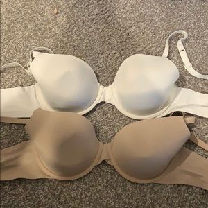 Bras - hardly worn - smoke free